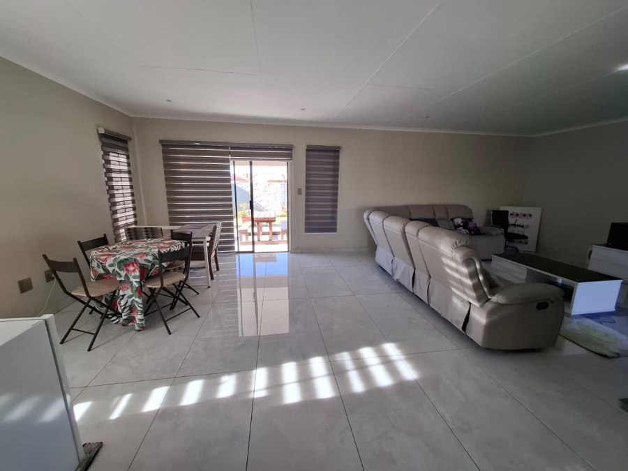 4 Bedroom Property for Sale in Waterkloof East North West